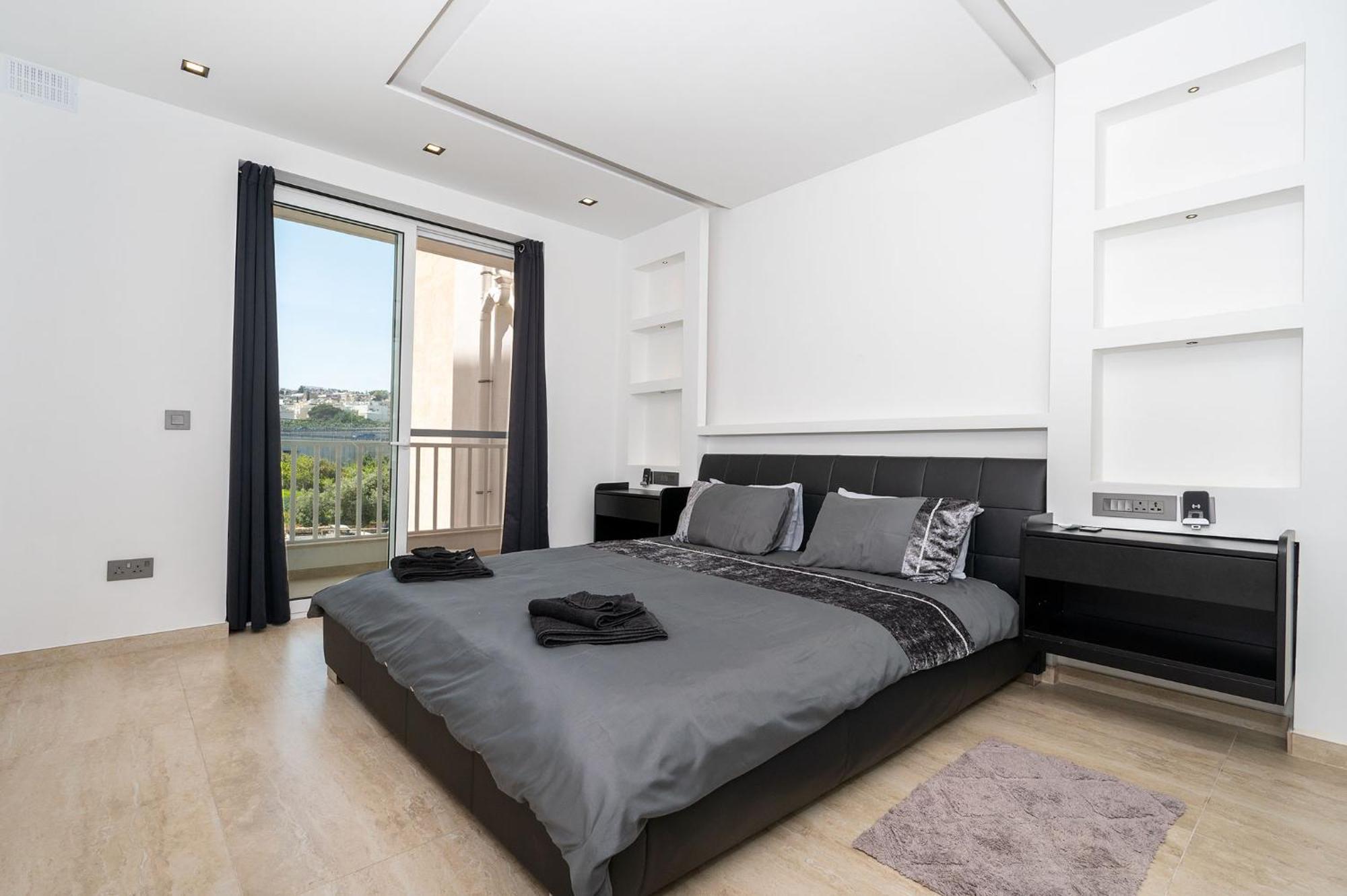 Modern 2 Bedroomed Apartment In Gzira Luaran gambar