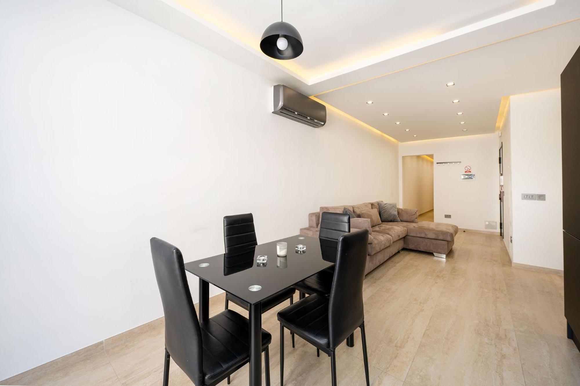 Modern 2 Bedroomed Apartment In Gzira Luaran gambar