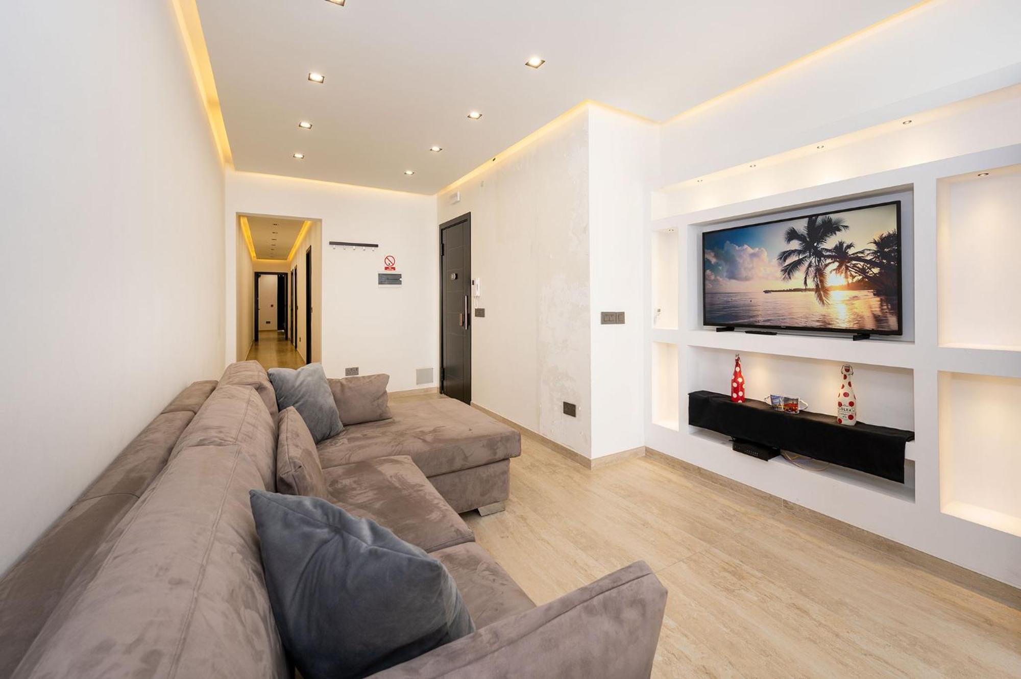 Modern 2 Bedroomed Apartment In Gzira Luaran gambar